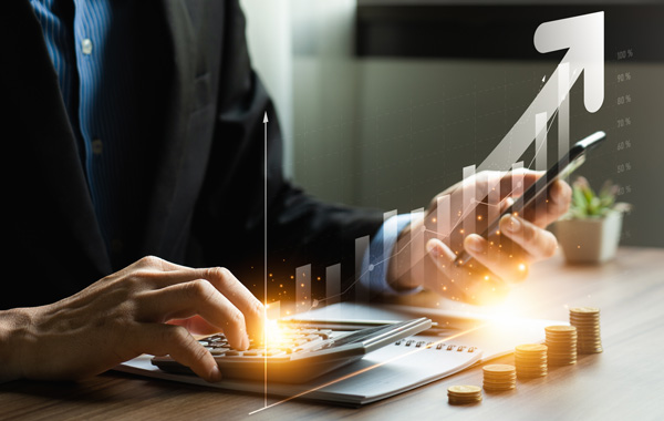 The Perfect Entry Illusion: Why Waiting to Invest Costs More Than Investing at the Top